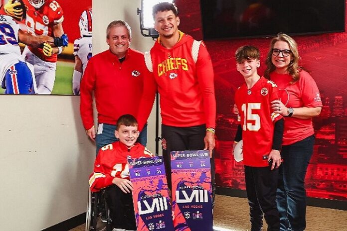Patrick Mahomes gave gift to sick young child