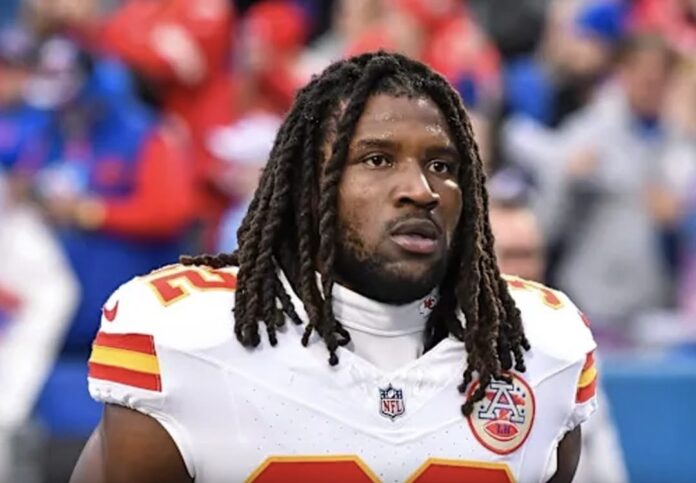 BREAKING NEWS SHAKING NFL: Kansas City Chiefs linebacker Nick Bolton sent shockwaves across the country, before the team’s next game, he flatly refused to wear an LGBT armband meant to honor the movement, bluntly criticizing the “WOKE” show as unworthy of celebration