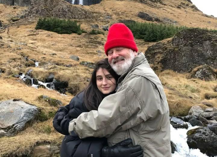 Taylor Swift Breaks Down in Tears Sending Emotional Message to Rob Reiner’s Daughter After Trump’s Vile Remarks — and Now Fans Say She’s Planning a Powerful Gesture Next