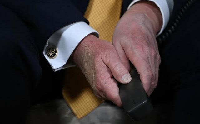 “Even If You Fire Me, America Must Know” — Fired White House Doctor Breaks Silence After Trump–Zelensky Meeting as New Photos Ignite Alarming Health Questions