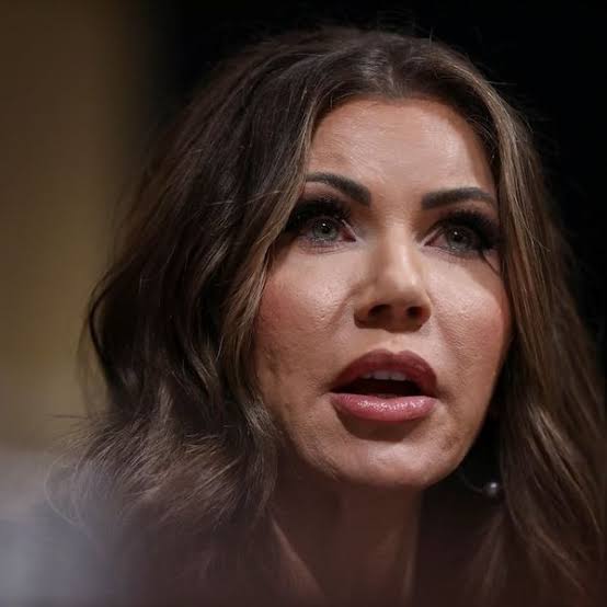 Kristi Noem Dragged Out by ICE Agents and Taken to El Salvador, Faces Possible ICC Trial