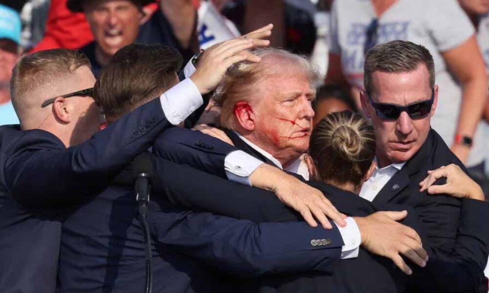 10 MINUTES AGO: Washington in Panic as President Donald Trump Shot Again While Exiting the White House and Urgently Rushed to the Hospital - Is This a Stunt to Distract from the Epstein Files? Here Are the Full Details
