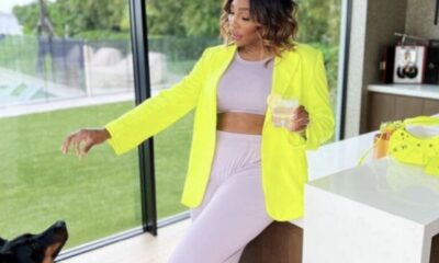 Serena Williams preparing a delicious meal for the family including her dog.