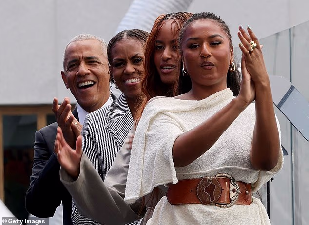 Malia and Sasha Obama steal the show during rare family outing for grand opening of dad Barack’s library with charismatic posture, Gorgeous outfits. My favorite is the 3rd photo, see more here…